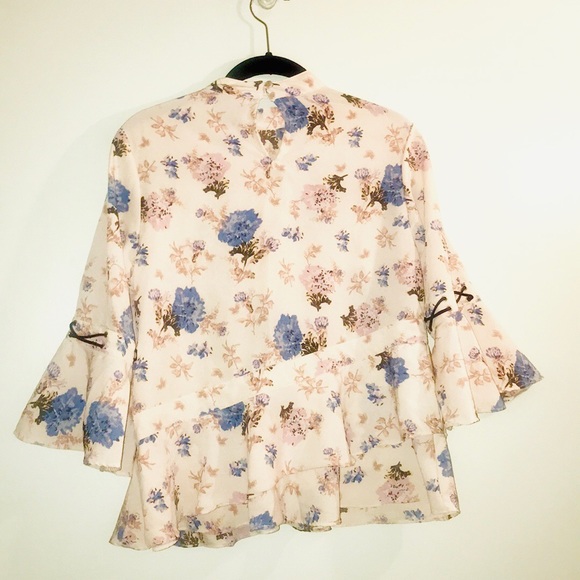 |ASOS| Ruffle Floral Blouse with Lacing Sz 4 - Picture 2 of 3